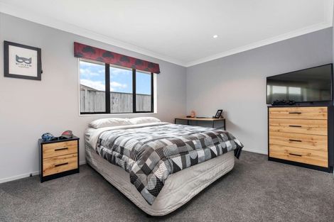 Photo of property in 3 Margaret Place, Waiuku, 2123