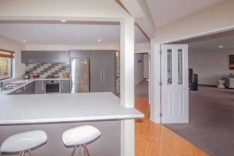 Photo of property in 2 Furlong Crescent, Churton Park, Wellington, 6037