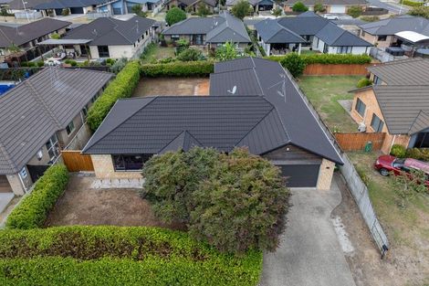 Photo of property in 70 Farringdon Avenue, Rototuna North, Hamilton, 3210