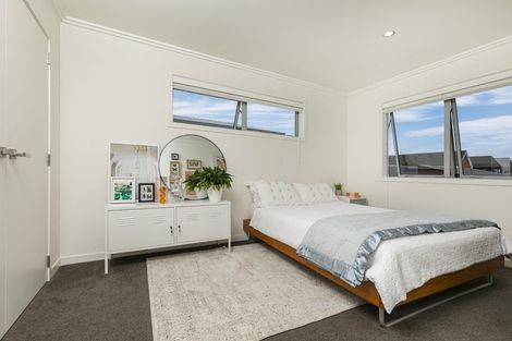 Photo of property in 19 Harakeke Road, Hobsonville, Auckland, 0616