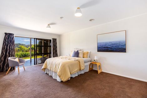 Photo of property in 22 Sailmaker Close, Whitby, Porirua, 5024