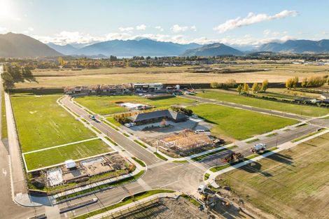Photo of property in 3 Rubus Street, Wanaka, 9382