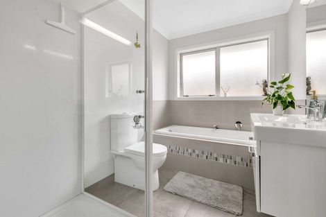 Photo of property in 10 Furl Close, Pyes Pa, Tauranga, 3112