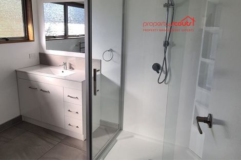 Photo of property in 15 Shearwater Street, One Tree Point, 0118