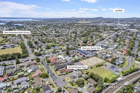 Photo of property in 28 Faith Bullock Place, New Lynn, Auckland, 0600