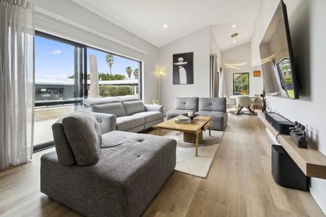 Photo of property in 16 Mylindas Road, Whakatiwai, Miranda, 2473
