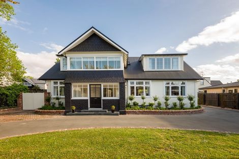 Photo of property in 4 Kahu Road, Riccarton, Christchurch, 8041