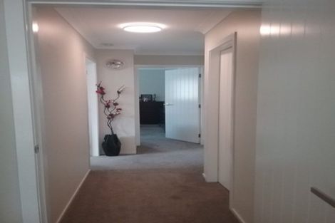 Photo of property in 19u5 Collins Avenue, Tawa, Wellington, 5028