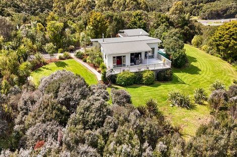 Photo of property in 15 Tikitiki Lane, Russell, 0272