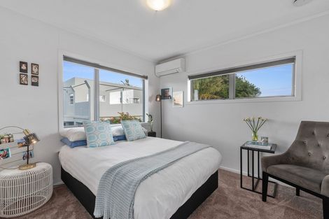 Photo of property in 2/70 Hinemoa Street, Birkenhead, Auckland, 0626