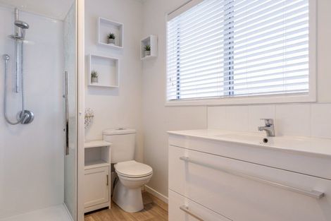 Photo of property in 2/86 Hinemoa Avenue, Taupo, 3330