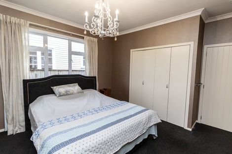 Photo of property in 8 Melvill Grove, Waterloo, Lower Hutt, 5011