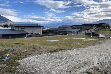 Photo of property in 9 Mcleod Avenue, Wanaka, 9305