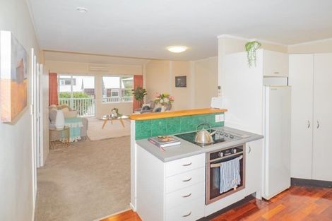 Photo of property in 103a Churton Drive, Churton Park, Wellington, 6037