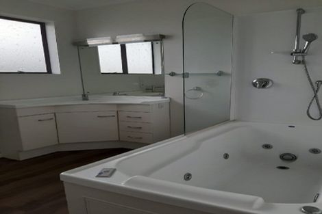 Photo of property in 266 Manly Street, Paraparaumu Beach, Paraparaumu, 5032