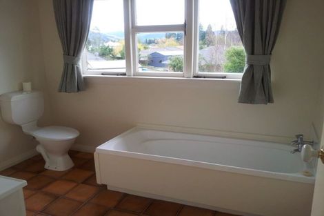 Photo of property in 23 Harewood Road, Oxford, 7430