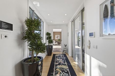 Photo of property in 5 Tupuhi Place, Highlands Park, New Plymouth, 4312