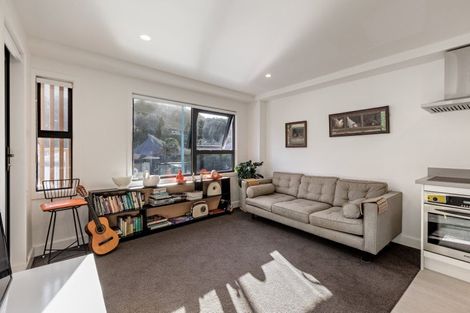 Photo of property in 6 Adams Avenue, Mount Maunganui, 3116