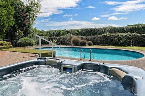 Photo of property in 86 Hull Road, Waiuku, 2682