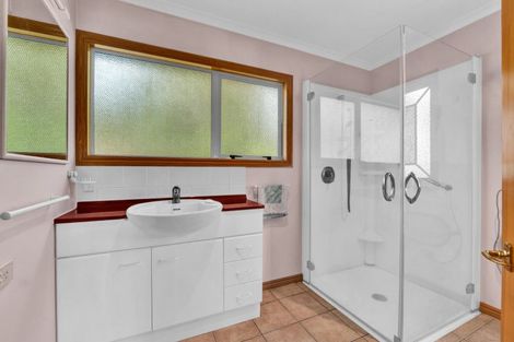 Photo of property in 64 Waiwaka Terrace, Strandon, New Plymouth, 4312