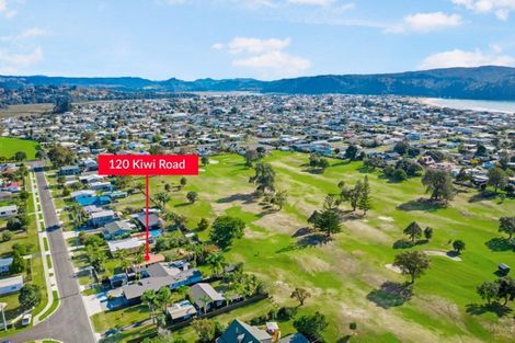 Photo of property in 120 Kiwi Road, Whangamata, 3620
