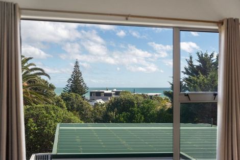 Photo of property in 3b Jeep Road, Raumati South, Paraparaumu, 5032