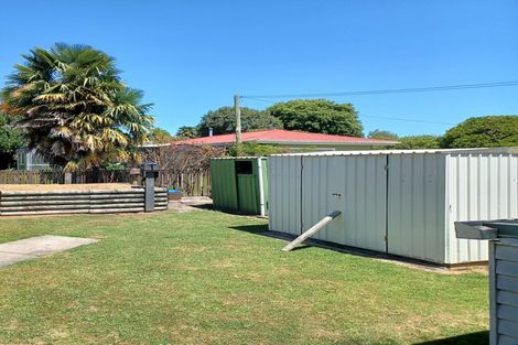 Photo of property in 22 Lee Street, Te Puke, 3119