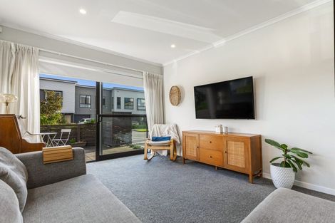 Photo of property in 9a Ian Morrison Road, Hobsonville, Auckland, 0616