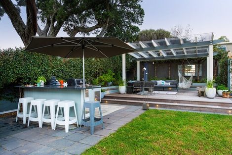 Photo of property in 33 Ewen Street, Hauraki, Auckland, 0622