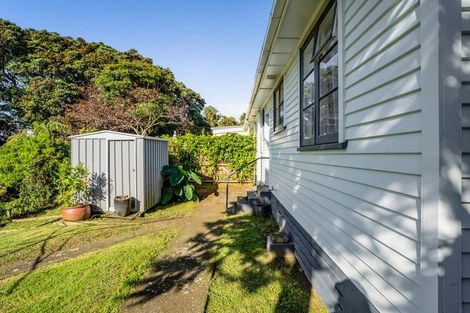 Photo of property in 117 Frankley Road, Frankleigh Park, New Plymouth, 4310