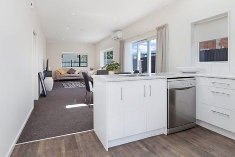 Photo of property in 2/10 George Street, Riccarton, Christchurch, 8041