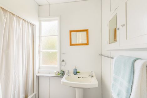 Photo of property in 14 Manly Street, Paraparaumu Beach, Paraparaumu, 5032