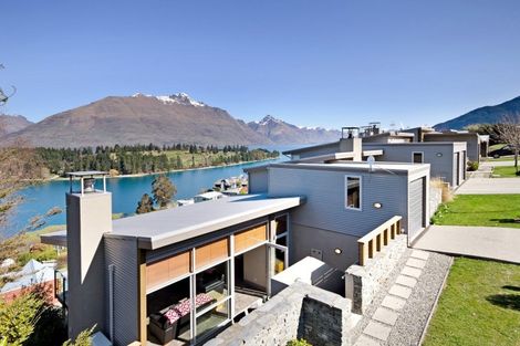 Photo of property in 7 Earnslaw Terrace, Queenstown, 9300