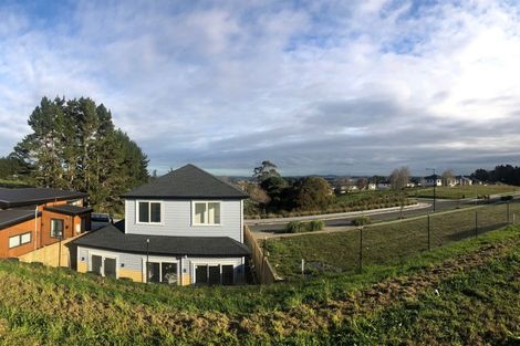 Photo of property in 34 Matahae Drive, Flat Bush, Auckland, 2019