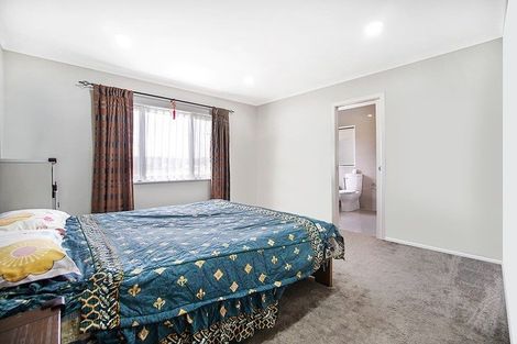 Photo of property in 1 Geranium Avenue, Flat Bush, Auckland, 2019