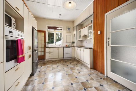 Photo of property in 22 Crows Road, Swanson, Auckland, 0614