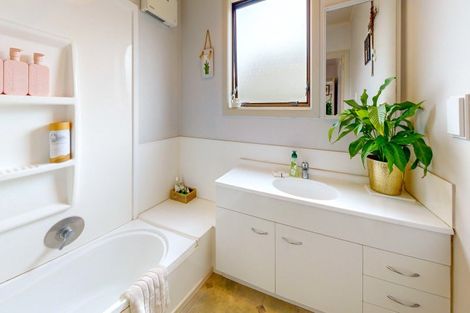 Photo of property in 128 Kiwi Road, Whangamata, 3620