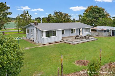 Photo of property in 54 Kuku Beach Road, Kuku, Levin, 5570