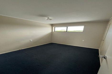 Photo of property in 1/22 Coburg Street, Henderson, Auckland, 0612