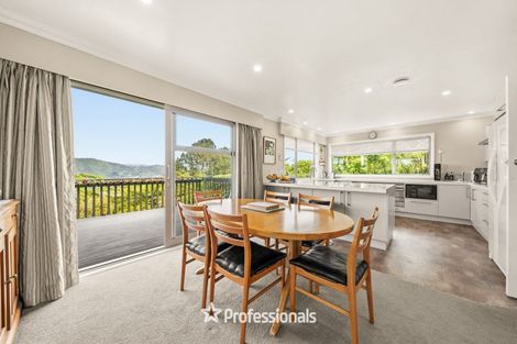 Photo of property in 73 Tirohanga Road, Tirohanga, Lower Hutt, 5010