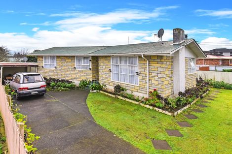 Photo of property in 519 Massey Road, Mangere, Auckland, 2022