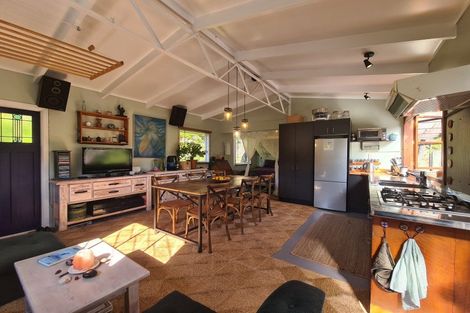 Photo of property in 395b Driving Creek Road, Coromandel, 3506