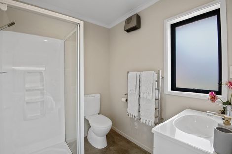 Photo of property in 37 Faringdon Boulevard, Rolleston, 7615