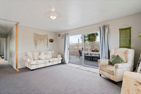 Photo of property in 8 Kuparu Place, Ruakaka, 0116