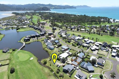 Photo of property in 124 The Fairway, Matarangi, Whitianga, 3592
