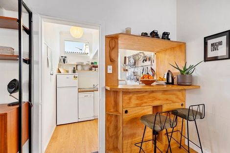 Photo of property in 39 Dundas Street, Seatoun, Wellington, 6022