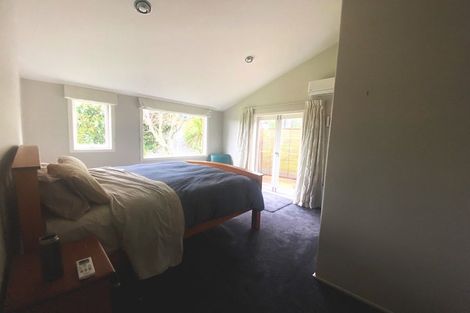 Photo of property in 137 Matipo Road, Te Atatu Peninsula, Auckland, 0610