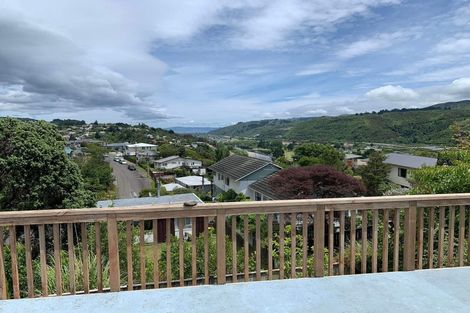 Photo of property in 8 Kingsley Street, Stokes Valley, Lower Hutt, 5019