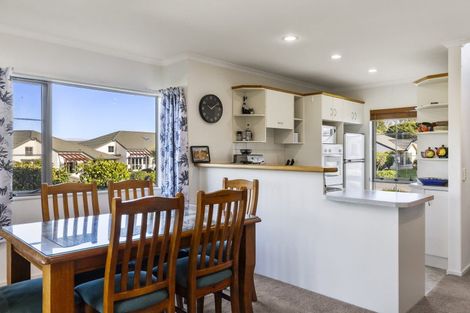 Photo of property in 44 Lakeridge Close, Rangatira Park, Taupo, 3330