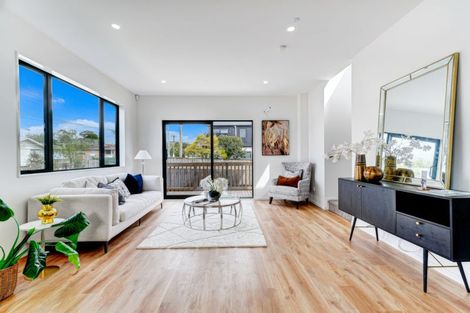 Photo of property in 29 Harrington Road, Henderson, Auckland, 0610